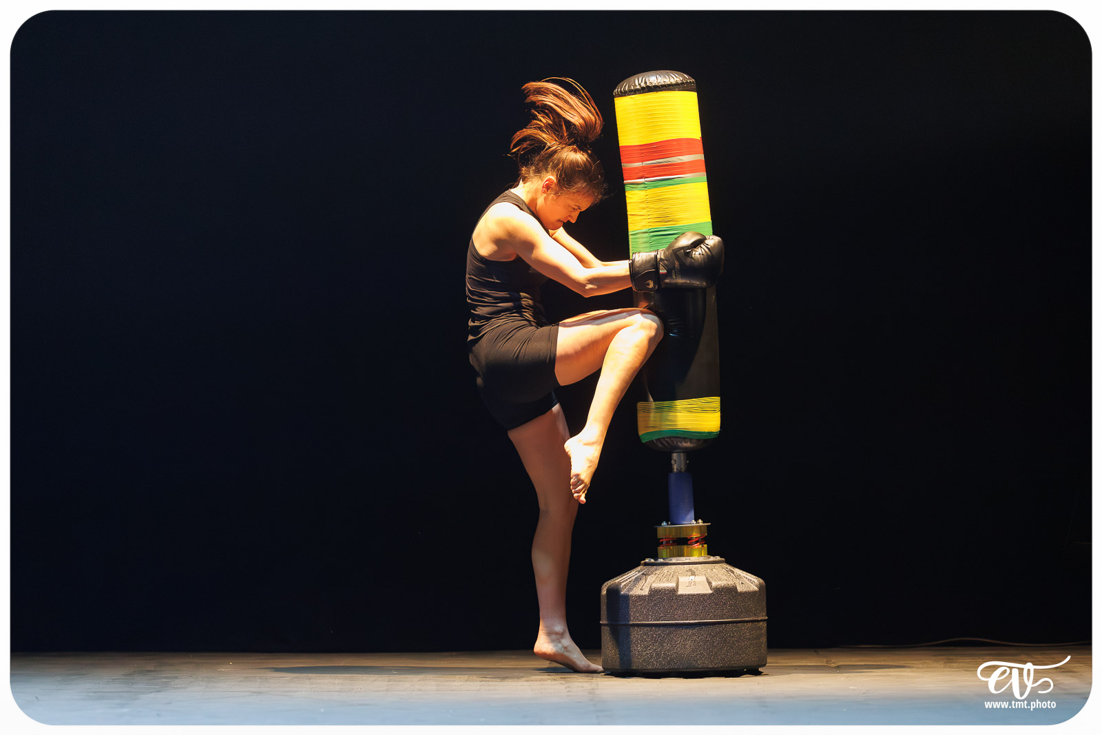 TMTPHOTO L'ODEUR DE LA GUERRE (JULIE DUVAL) 031